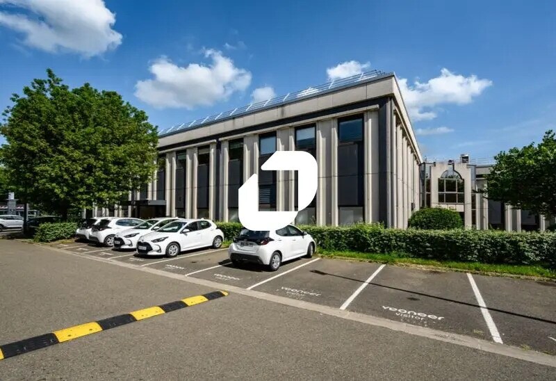 Office in Cergy for lease Building Photo- Image 1 of 26