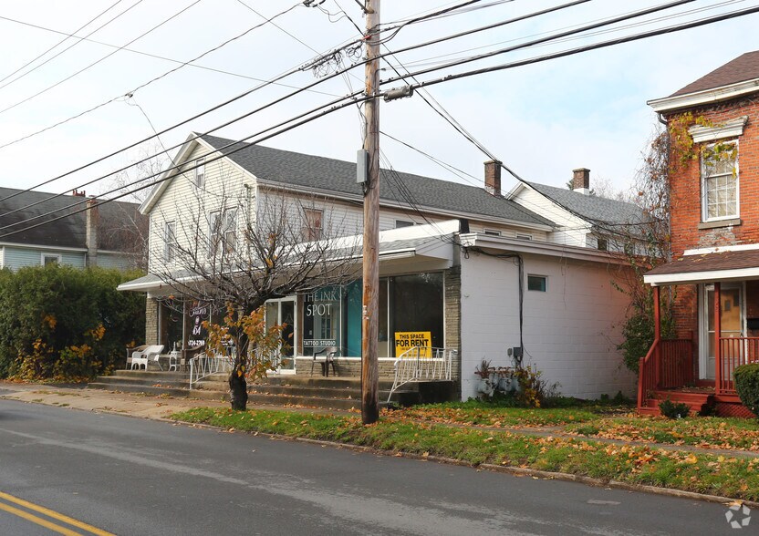 154 Main St, New York Mills, NY for sale - Primary Photo - Image 1 of 1