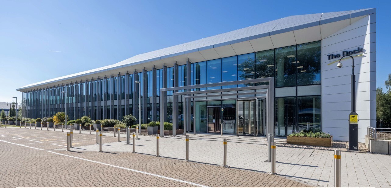 Station Rd, Kings Langley for lease Building Photo- Image 1 of 9