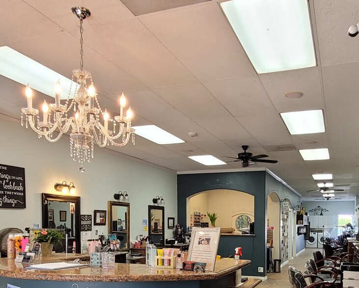 Turn Key Hair Salon, Simi Valley, CA for lease - Interior Photo - Image 2 of 3