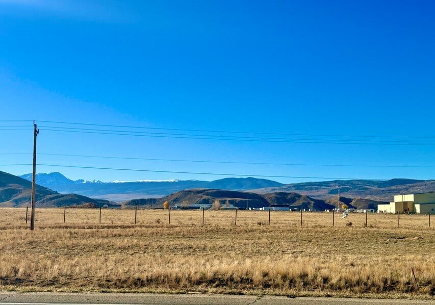 1689 Eagle, Kremmling, CO for sale Primary Photo- Image 1 of 1