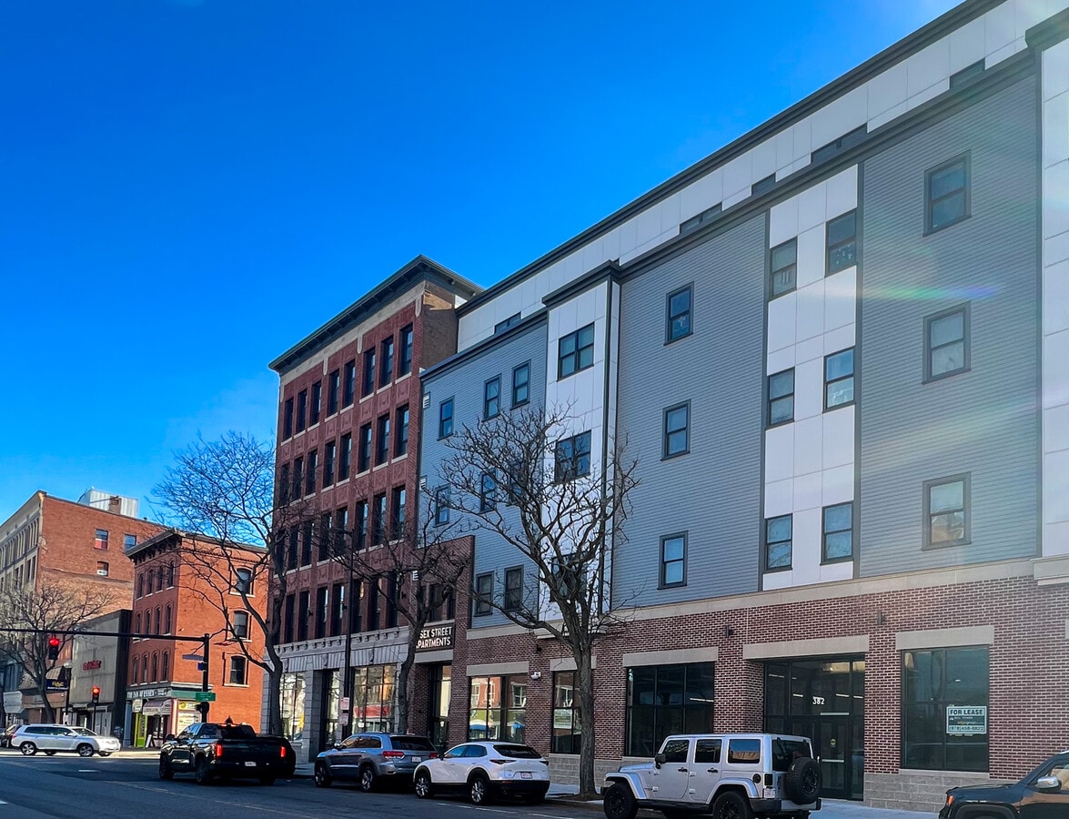 382 Essex St, Lawrence, MA 01840 Retail for Lease