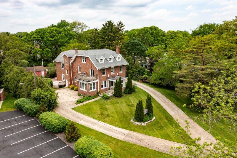 4673 Kenny Rd, Columbus, OH for sale - Building Photo - Image 1 of 10