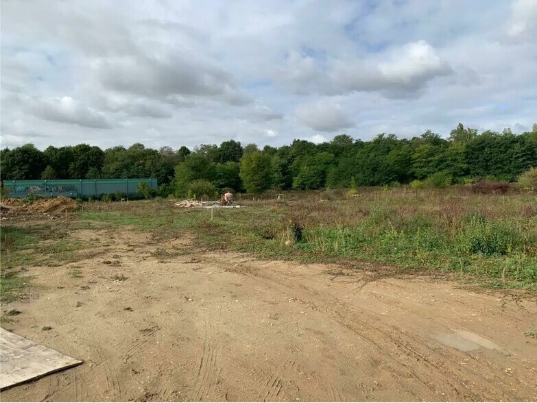 Land in Étréchy for sale - Building Photo - Image 1 of 6