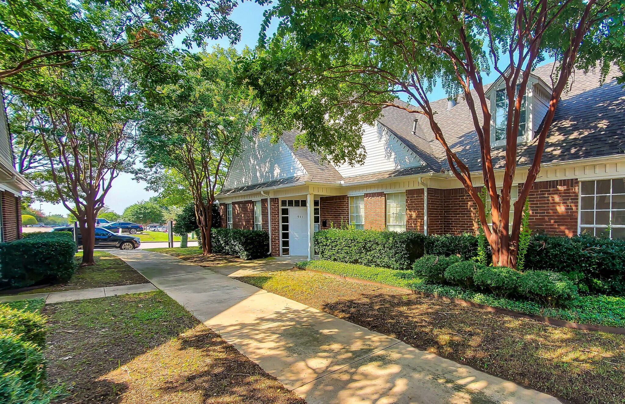 921-923 York Dr, DeSoto, TX for sale Building Photo- Image 1 of 1