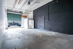 $2300-$2700 Airport Warehouses - Commercial Real Estate