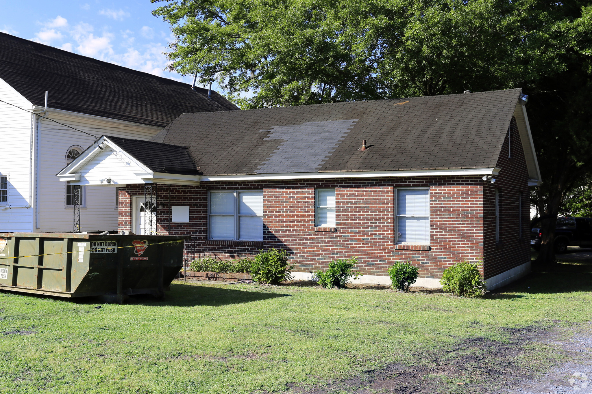 5803 Robinson St, Hanahan, SC for sale Primary Photo- Image 1 of 1