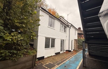 3 Station Approach St, Haslemere for lease Building Photo- Image 2 of 6