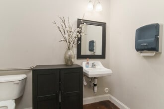 3844 Clemmons Rd, Clemmons, NC for lease Interior Photo- Image 2 of 18