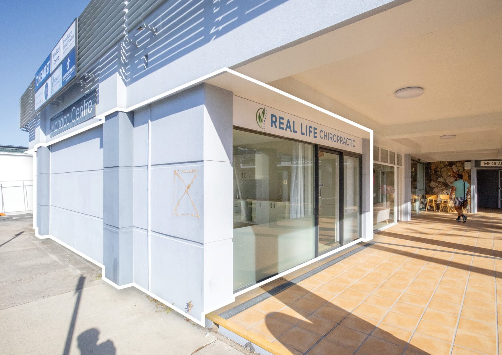 110 Monaco St, Broadbeach Waters for lease Interior Photo- Image 1 of 7