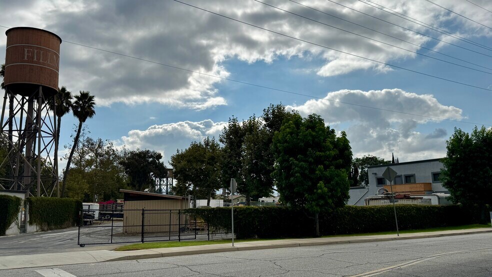 310 A St, Fillmore, CA for lease - Building Photo - Image 3 of 15