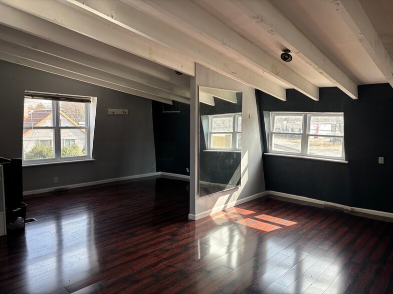447 Route 38 W, Maple Shade, NJ for sale - Building Photo - Image 2 of 7
