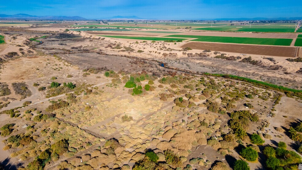 1 Kubler Rd, Calexico, CA for lease - Building Photo - Image 2 of 15