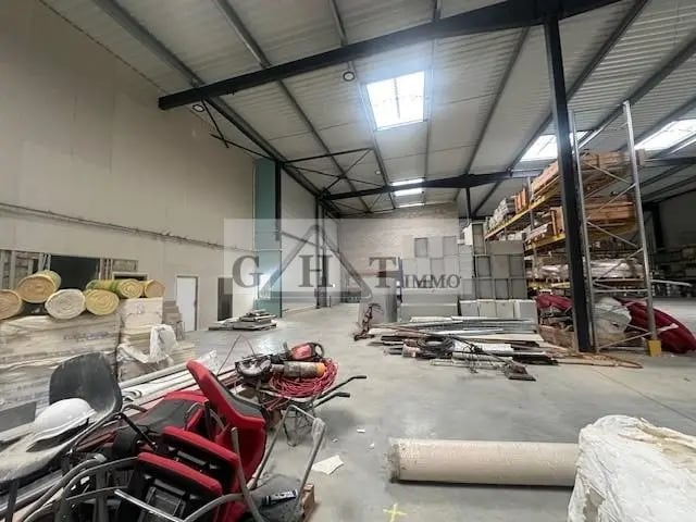 Office in Tigery for lease - Interior Photo - Image 2 of 3