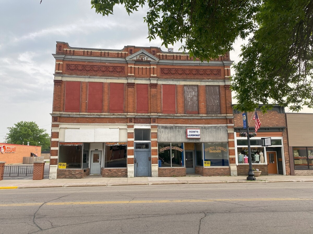 1104 Main St, Oconto, WI 54153 Specialty for Sale