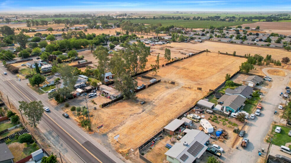 2202 McGowan Pky, Olivehurst, CA for sale - Building Photo - Image 1 of 14