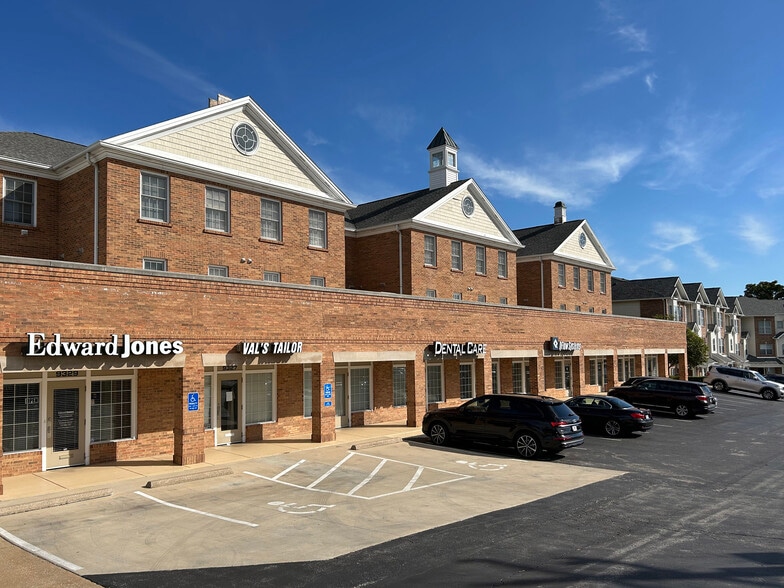9315-9329 Manchester Rd, Saint Louis, MO for lease - Primary Photo - Image 1 of 1