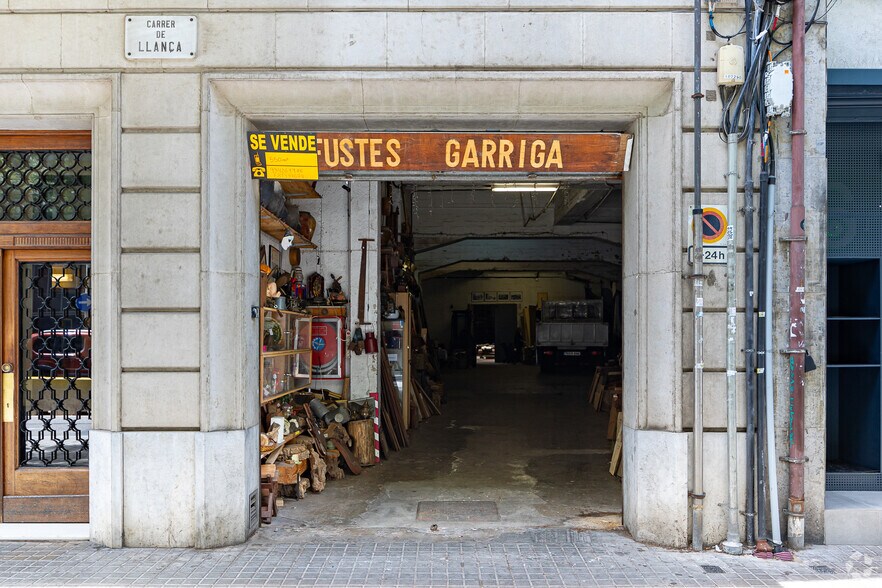 Carrer de Llançà, 11, Barcelona, Barcelona for sale - Building Photo - Image 2 of 2