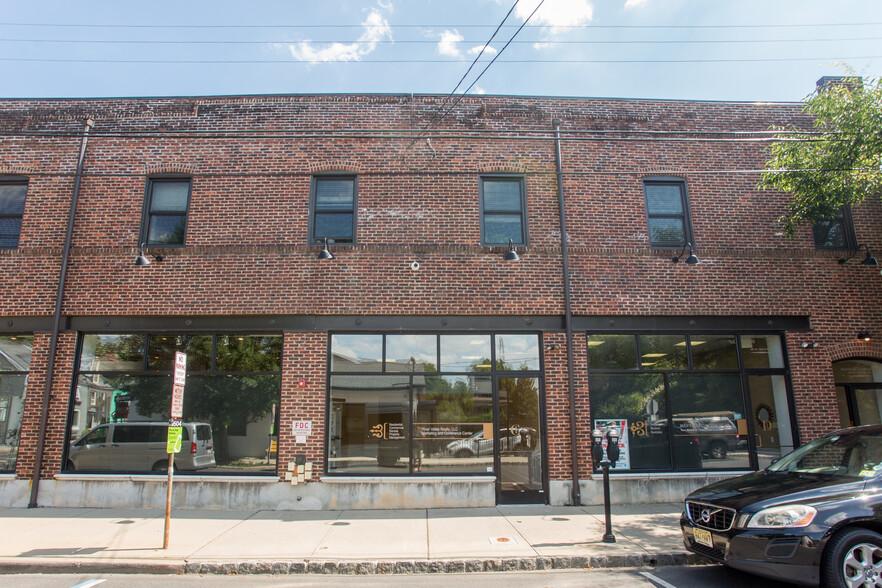 45 N Main St, Lambertville, NJ for lease - Building Photo - Image 1 of 14