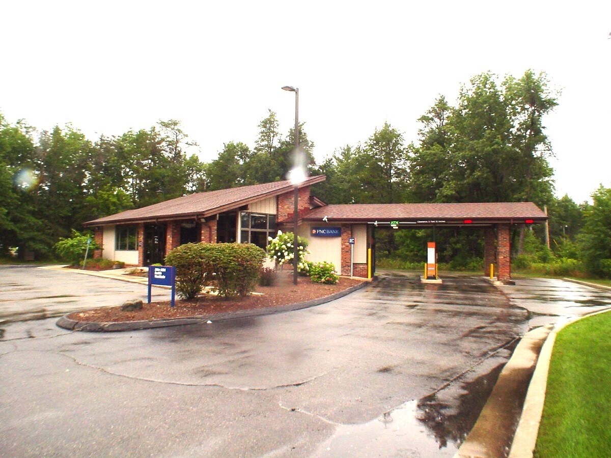 1885 E Us 23 East Tawas Mi 48730 Bank Property For 1885 E Us 23 East Tawas Mi 48730