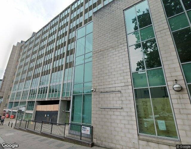 89 Eccleston Sq, London for lease - Building Photo - Image 3 of 4