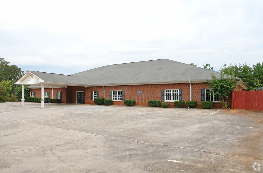 216 E Felton Rd, Cartersville, GA for sale - Primary Photo - Image 1 of 1