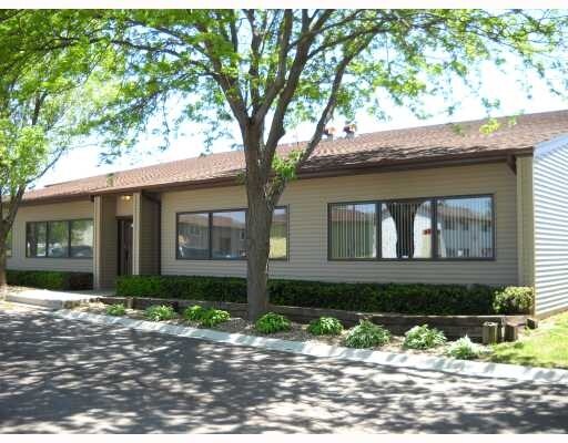 4029 21st Ave SW, Cedar Rapids, IA for sale Primary Photo- Image 1 of 1