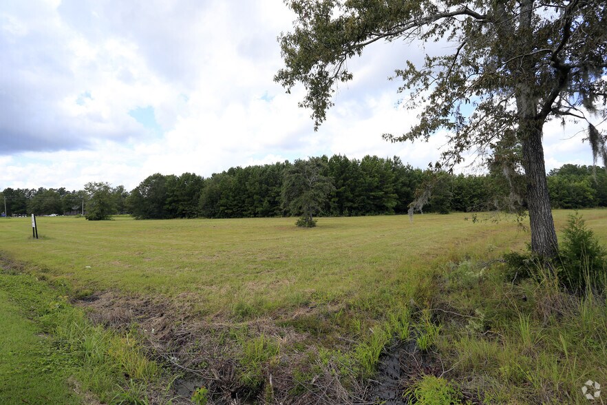 Stoney Landing Rd, Moncks Corner, SC 29461