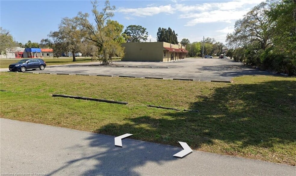 102 SW 14th St, Okeechobee, FL for sale - Building Photo - Image 2 of 4