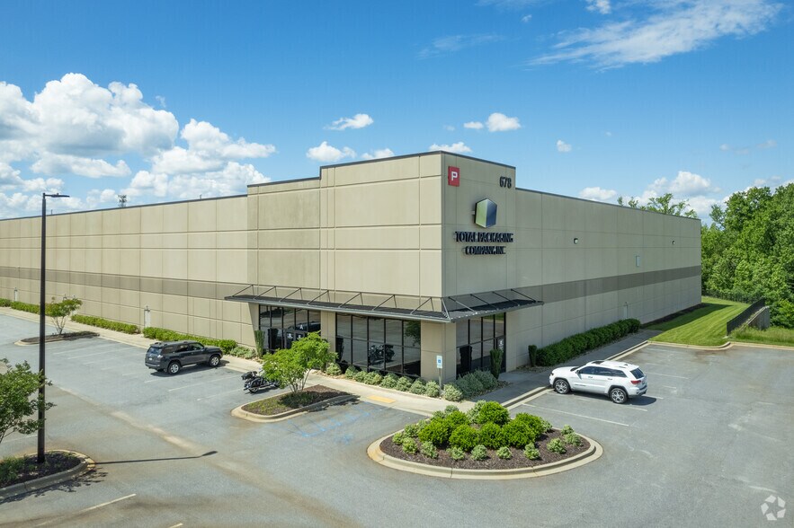 678 Brockman McClimon Rd, Greer, SC for lease - Primary Photo - Image 1 of 5