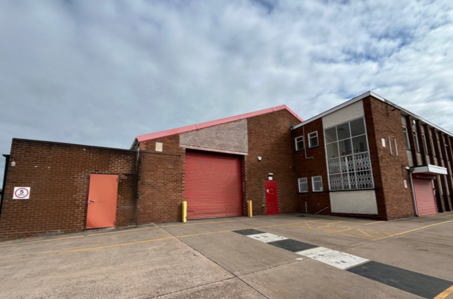 Willenhall Ln, Bloxwich for lease - Primary Photo - Image 2 of 4