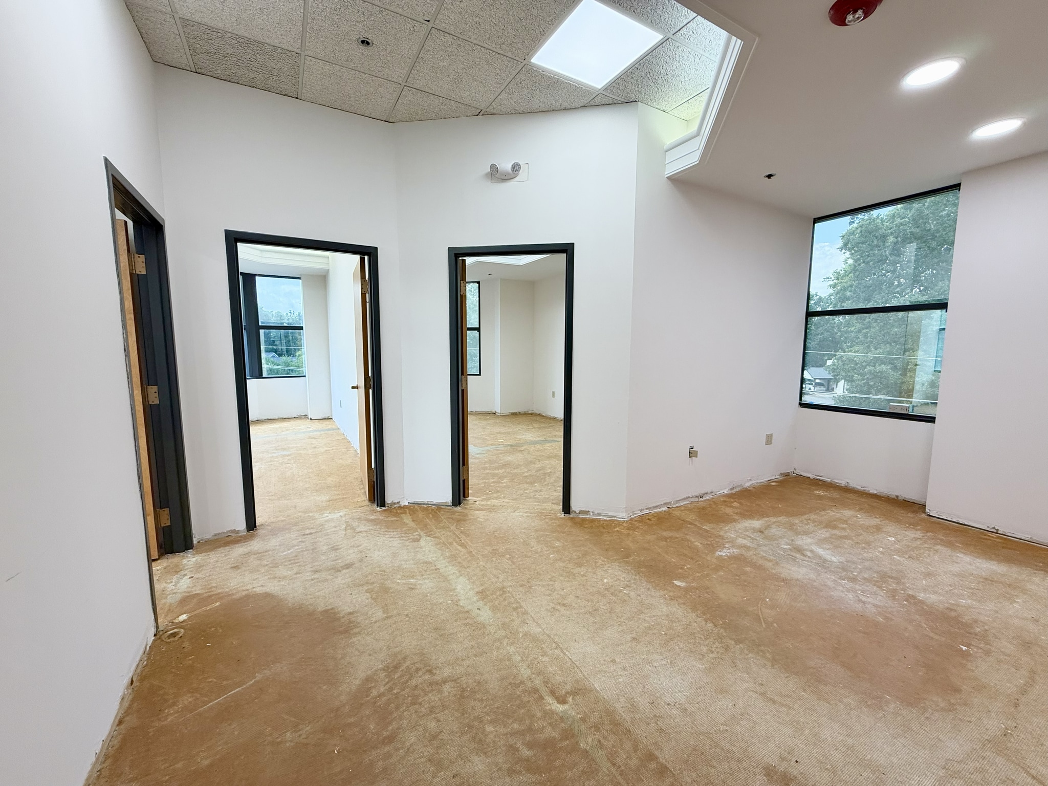2265 Roswell Rd, Marietta, GA for lease Interior Photo- Image 1 of 6