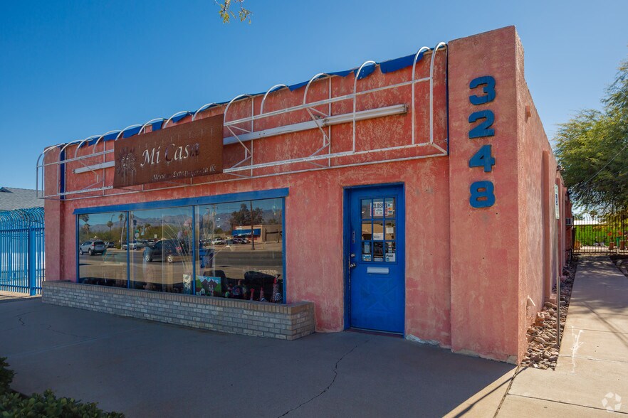 3248 E Grant Rd, Tucson, AZ 85716