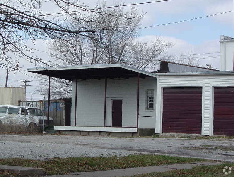 6319-6123 Stadium Dr, Kansas City, MO for sale - Building Photo - Image 3 of 10