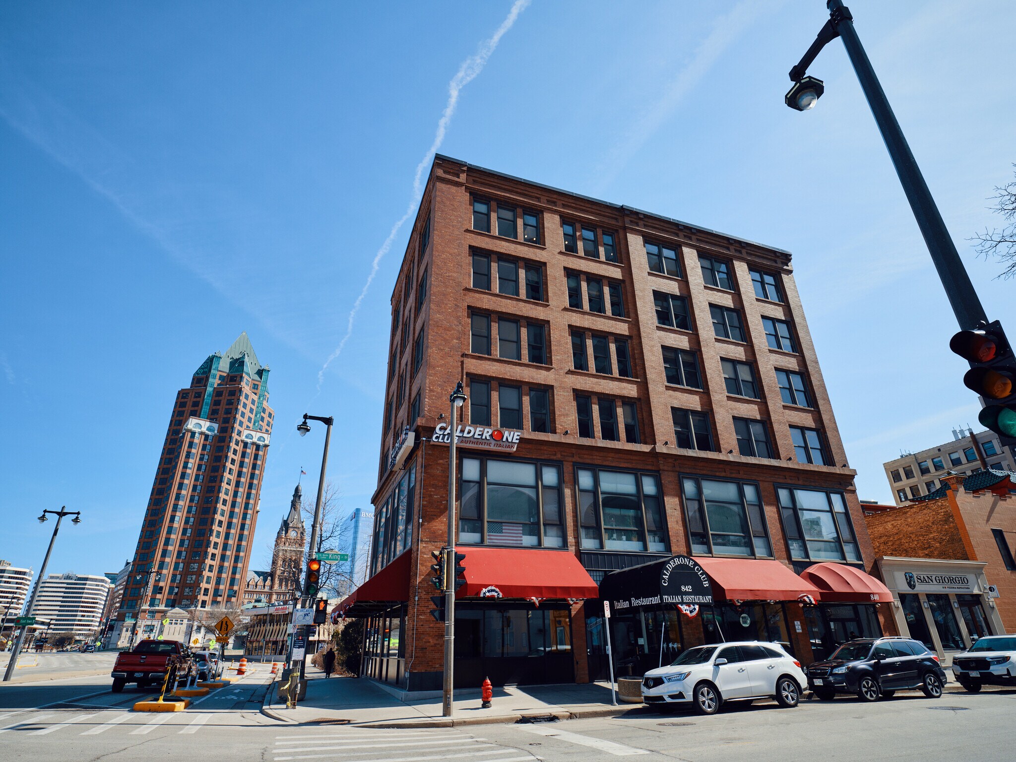 840-842 N Doctor M.L.K. Jr. Dr, Milwaukee, WI for lease Building Photo- Image 1 of 6