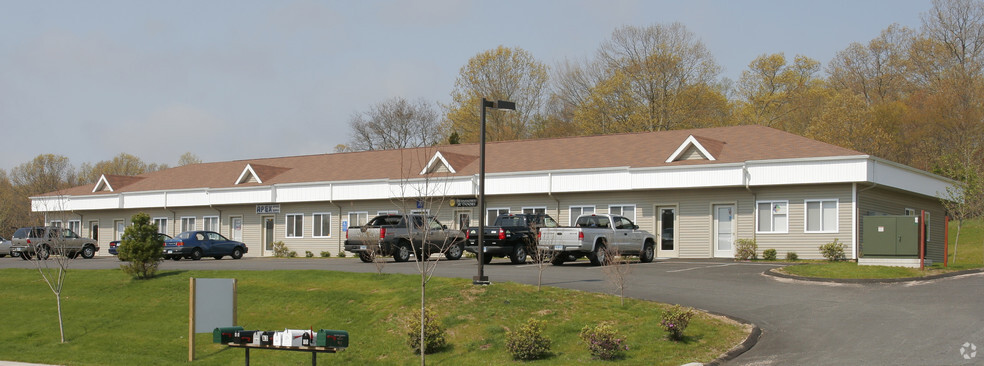 10 Liberty Way, Niantic, CT for lease - Primary Photo - Image 1 of 2