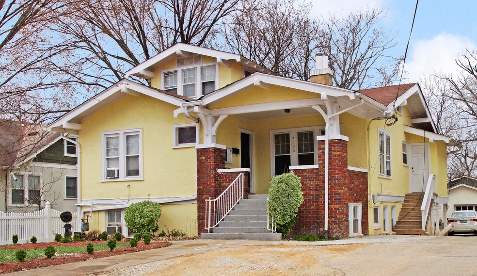 7126 Carroll Ave, Takoma Park, MD 20912