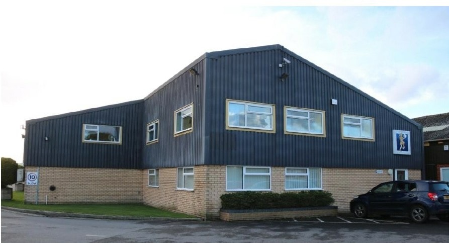 Crow Arch Ln, Ringwood for sale - Primary Photo - Image 1 of 1