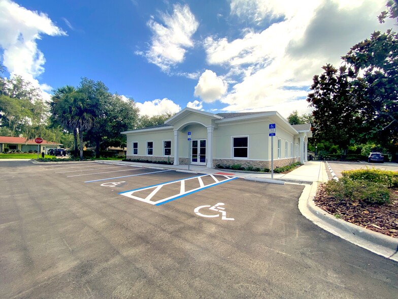 108 S Park Ave, Apopka, FL for lease - Building Photo - Image 3 of 17