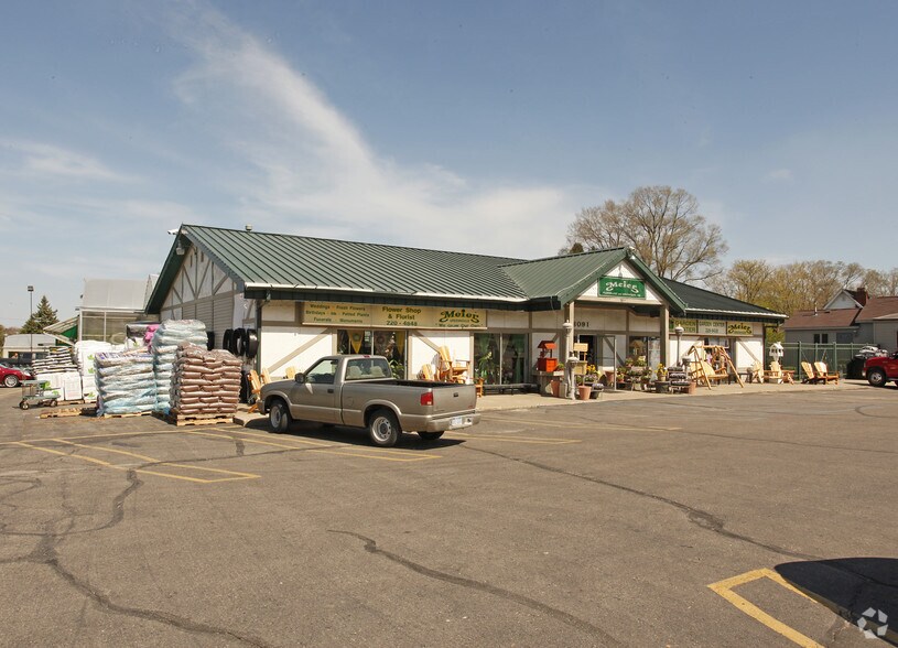 8077 Grand River Rd, Brighton, MI 48114 Meier Flowerland Portfolio