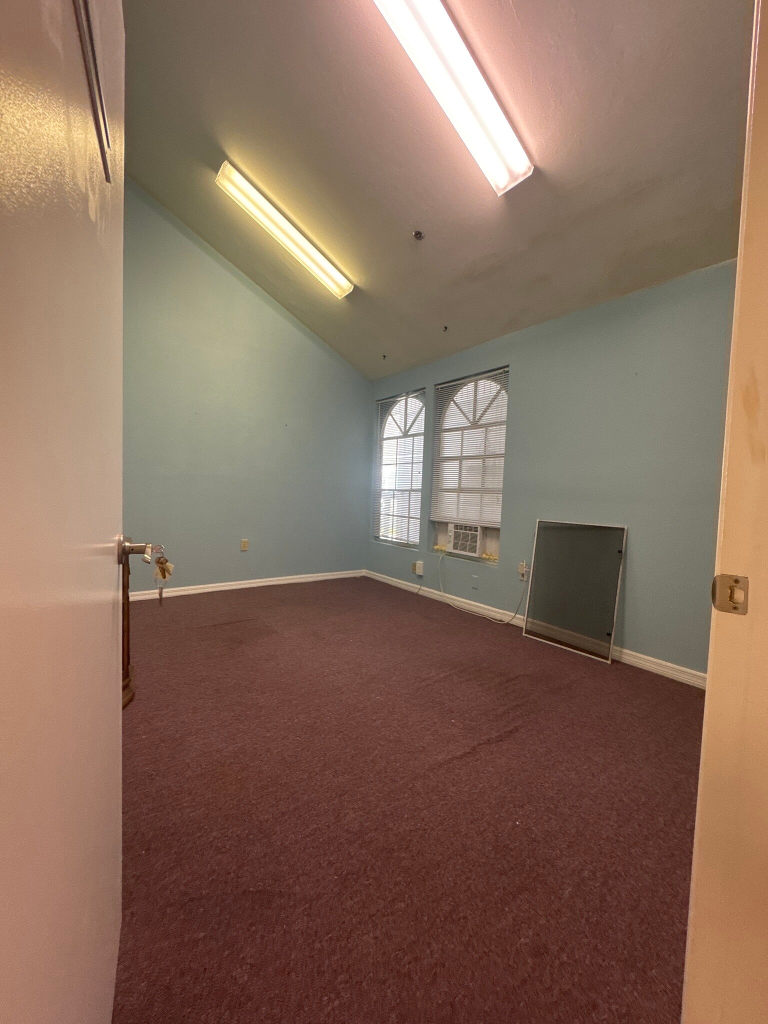 1342 Colonial Blvd, Fort Myers, FL for lease Interior Photo- Image 1 of 2