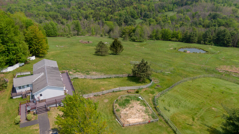 200 W Hill Rd, Hartwick, NY for sale - Building Photo - Image 1 of 1