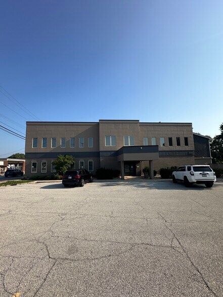139 S Broad St, Griffith, IN for lease - Building Photo - Image 1 of 6