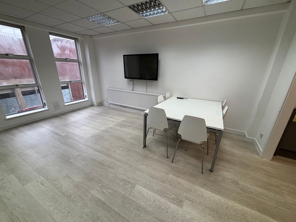 20 King St, Maidenhead for lease Interior Photo- Image 1 of 5