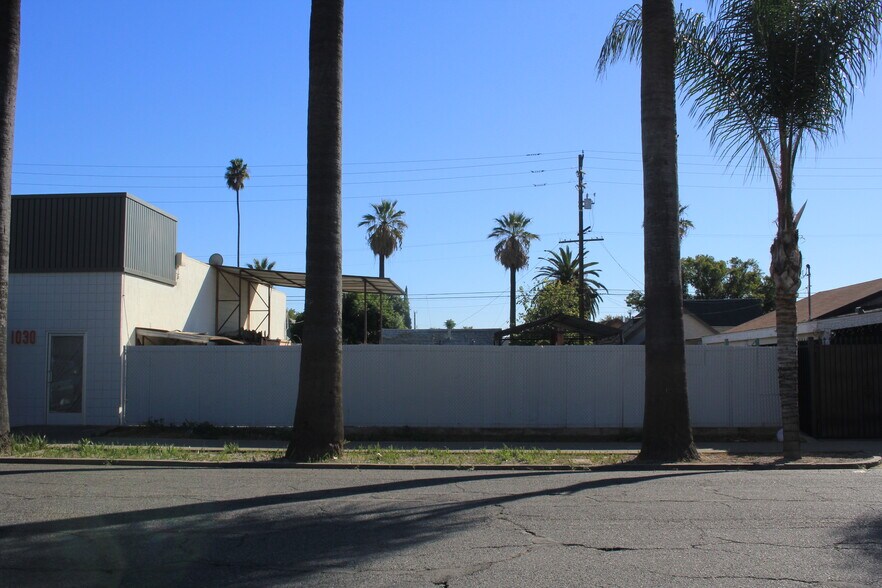 1036 W 2nd St, Pomona, CA for sale - Primary Photo - Image 1 of 3