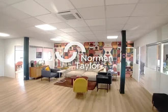 Office in Montpellier for lease Interior Photo- Image 2 of 6
