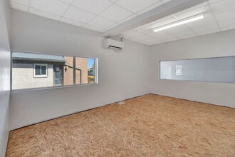 2533-2537 Far Hills Ave, Oakwood, OH for lease Building Photo- Image 2 of 5