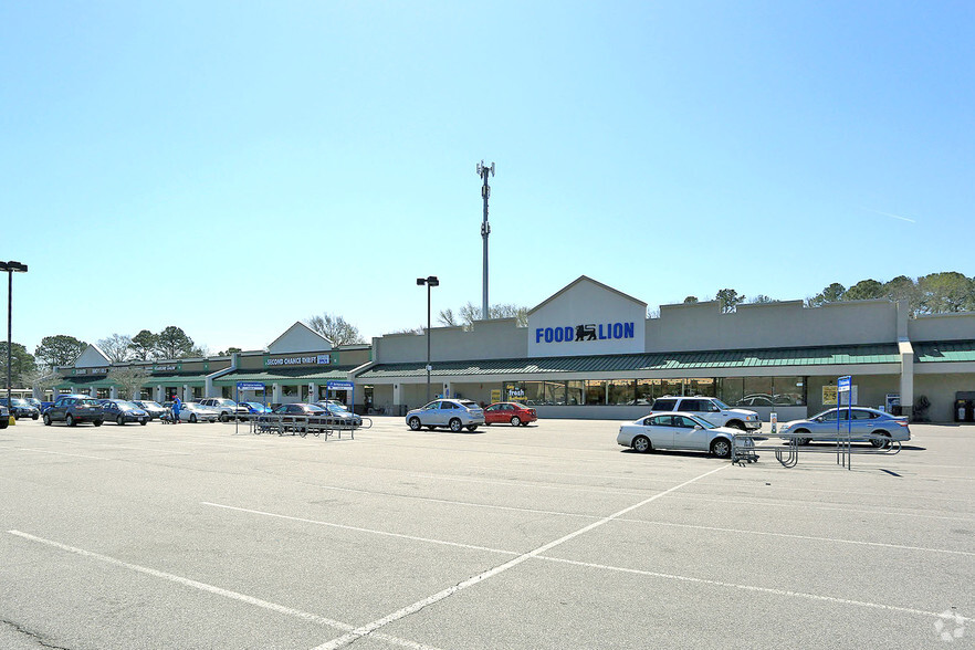 5193 Shore Dr, Virginia Beach, VA for lease - Building Photo - Image 1 of 9