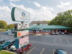 2925 18th St, Bettendorf, IA for lease Building Photo- Image 1 of 1