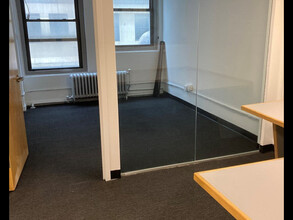 242 W 30th St, New York, NY for lease Interior Photo- Image 1 of 4